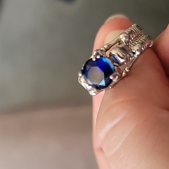 Skeletons Ring - Picture 5 of 8